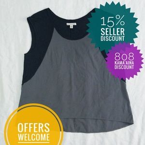 AEO Sleeveless Swing Shirt (M) in Black/Grey